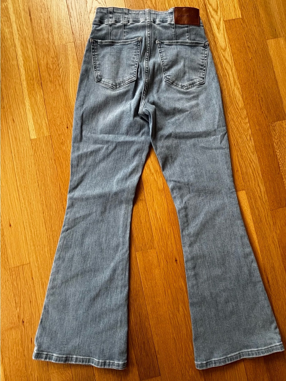 Lucky Brand Stevie High Rise Flare Jeans Women’s Size 6/28 Light Wash Stretch - Picture 7 of 9